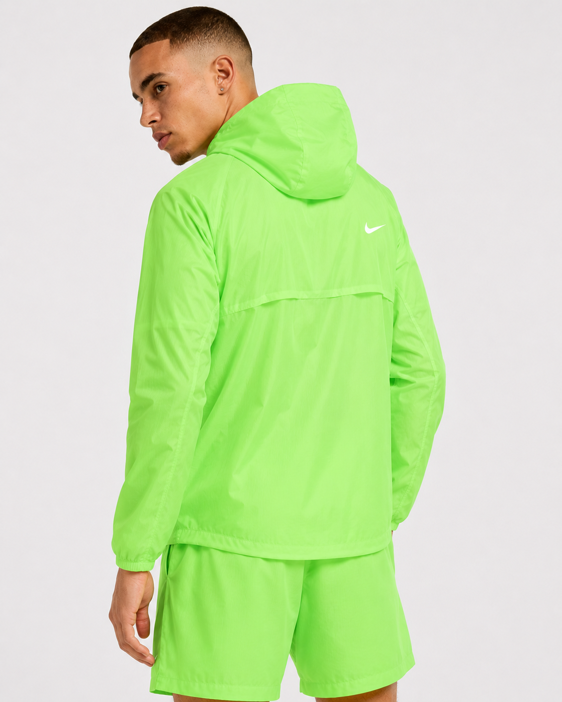 Nike Repel Miler Windrunner Jacket Ghost Green & Green Challenger Shorts Set
