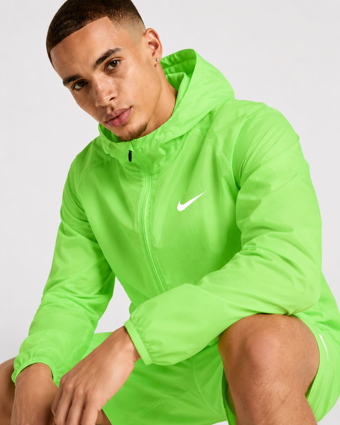 Nike Repel Miler Windrunner Jacket Ghost Green & Green Challenger Shorts Set