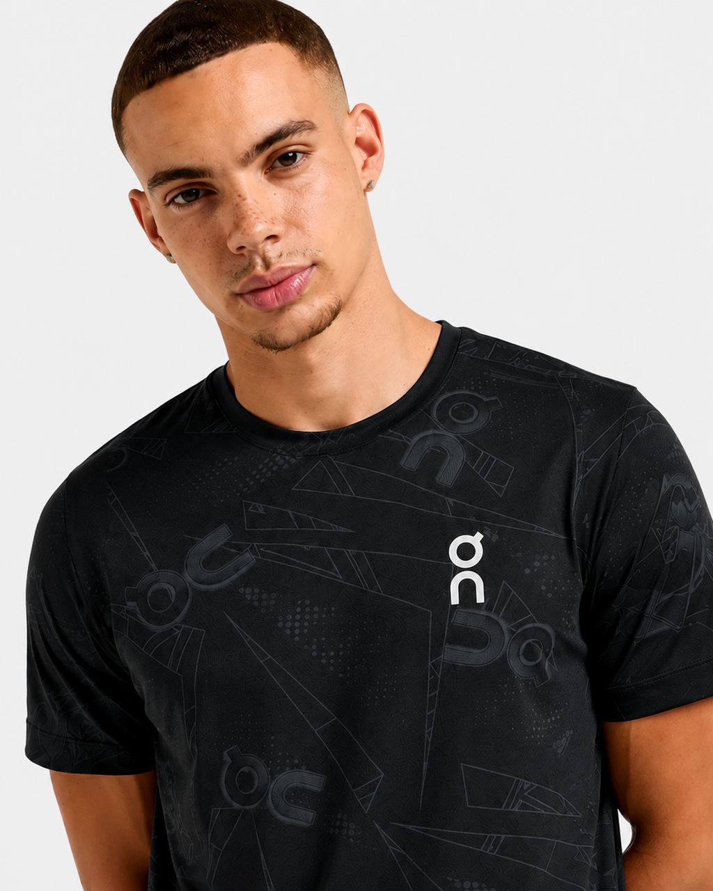T-shirt ON Black