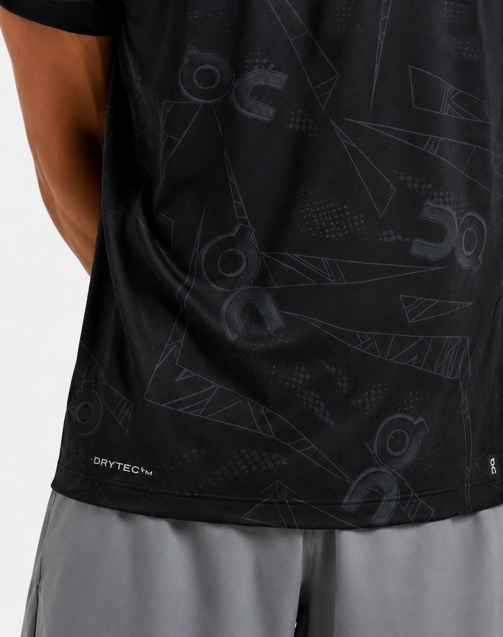 T-shirt ON Black